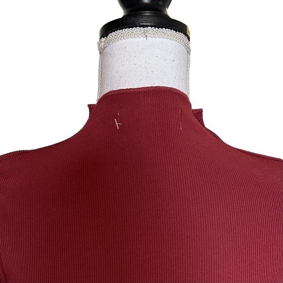 Almost Famous Side Drawstring Mock Neck Bodycon Dress SZ Medium Red Fall NEW - Picture 4 of 9